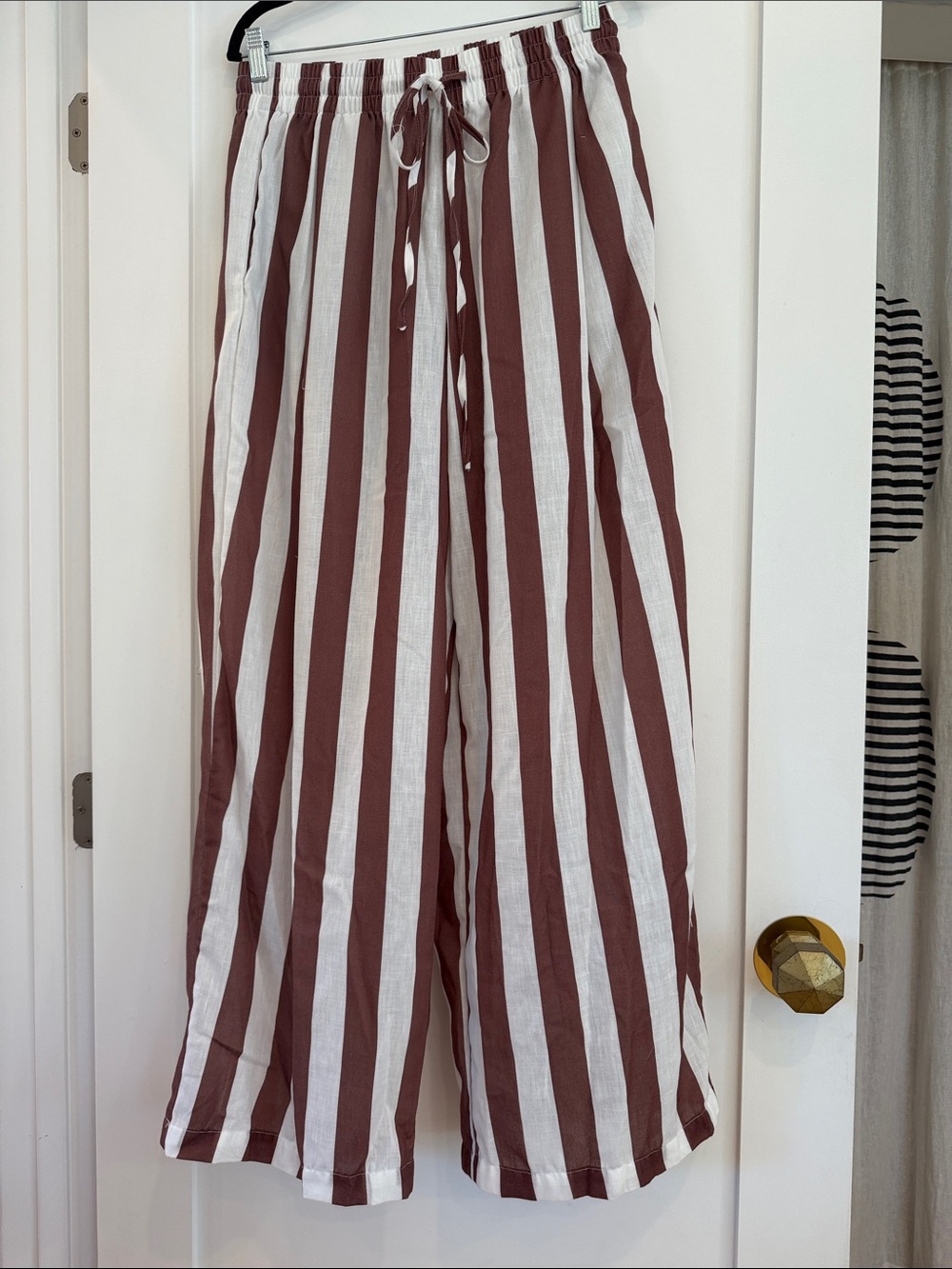 Urban Daizy Brown & White Stripe wide leg lounge pants L